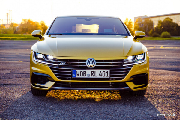 VW Arteon 4Motion Front