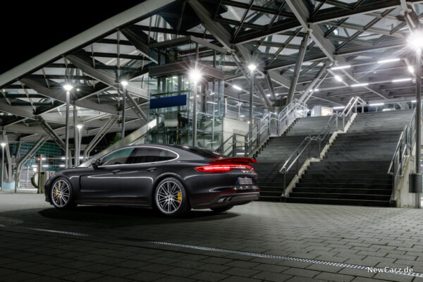 Porsche Panamera Turbo Heckansicht