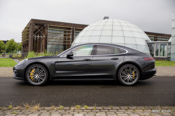 Porsche Panamera Turbo Seite