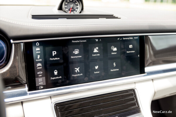 Porsche Panamera Turbo Infotainment