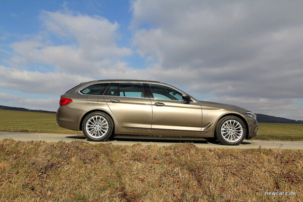 BMW 520d xDrive Touring Seitenansicht