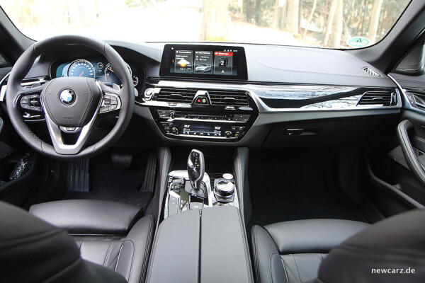 BMW 520d xDrive Touring Armaturentafel