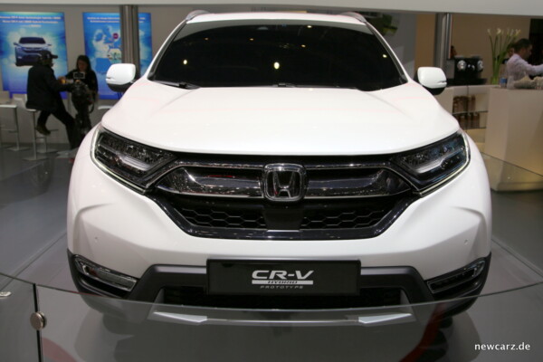 Honda CR-V Hybrid Front