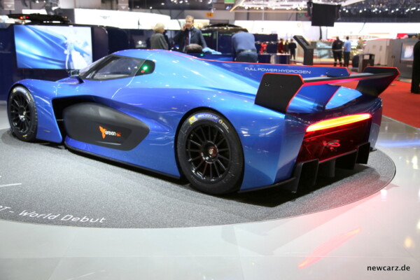 Pininfarina H2 Speed schräg hinten