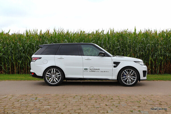 Range Rover Sport SVR Seitenansicht Sportmodus