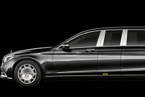 Mercedes-Maybach S650 Pullman Exterieur