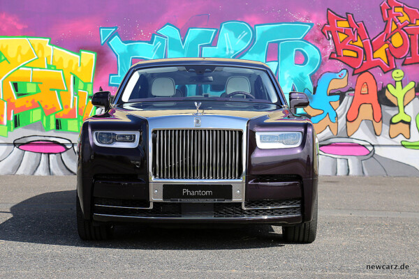 Rolls-Royce Phantom Front