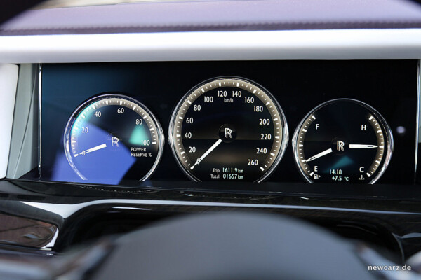 Rolls-Royce Phantom Cockpit