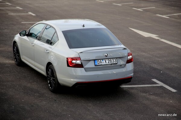 Skoda Octavia RS245 Exterieur