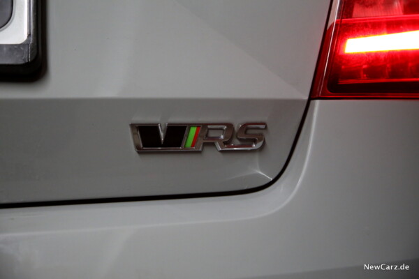 Skoda Octavia RS245 RS-Logo Heck