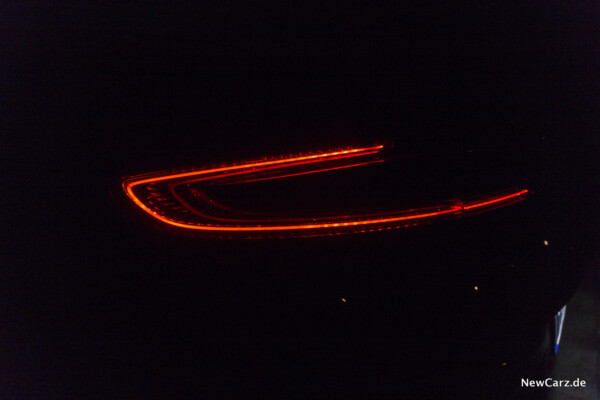Aston Martin DB11 V12 Rücklicht