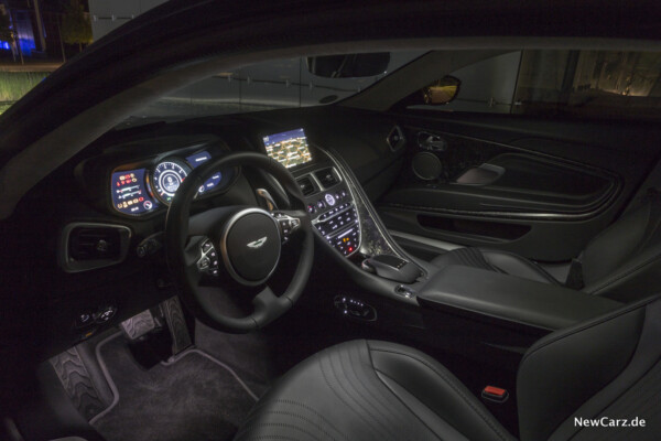 Aston Martin DB11 Interieur 