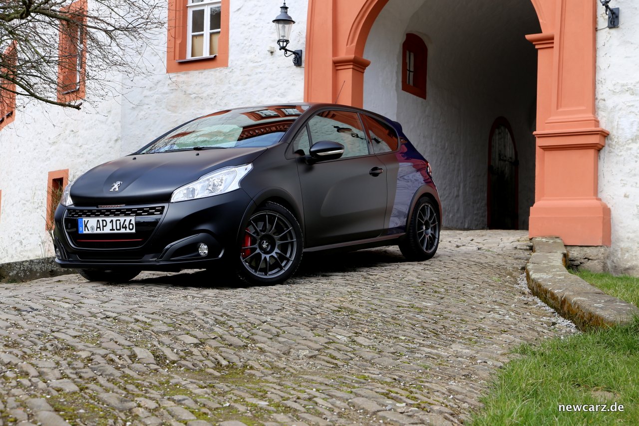 Peugeot 208 Gti By Peugeot Sport Giftzwerg Und