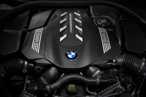 BMW 8er Motor