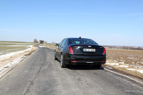 Cadillac CT6 schräg hinten