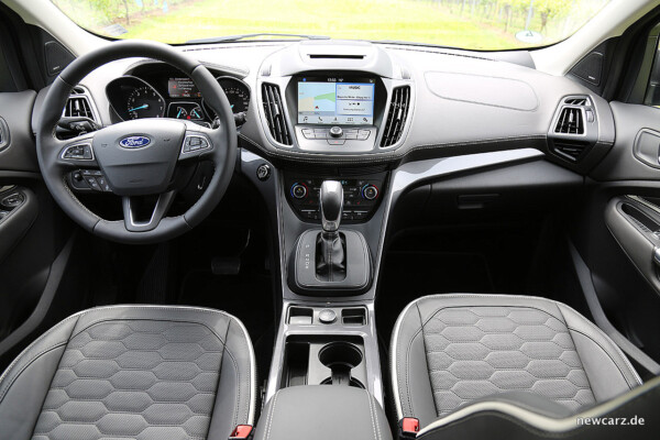 Ford Kuga Vignale Armaturenbereich