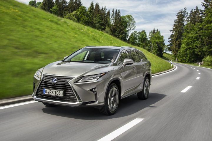 Lexus RX L - Genug Platz für einen Ausflug mit der ganzen Familie