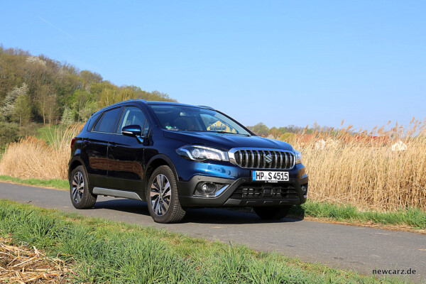 Suzuki SX4 S-Cross schräg vorn