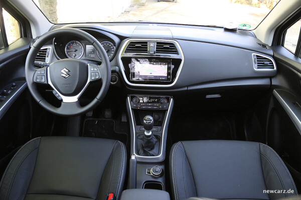 Suzuki SX4 S-Cross Instrumententafel