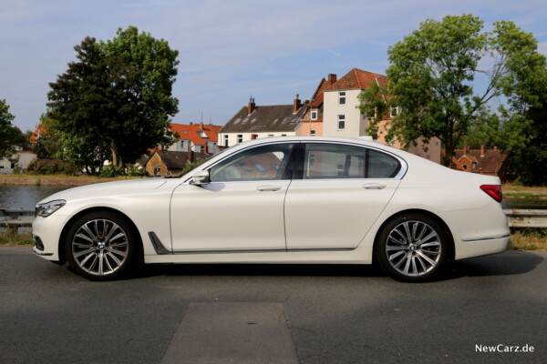 BMW 730d xDrive Seitenansicht 