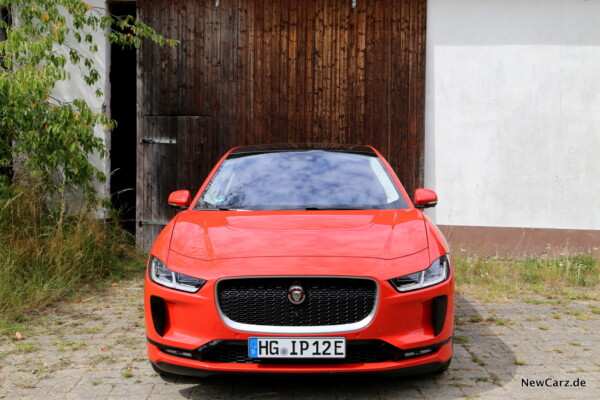 Jaguar I-Pace Front