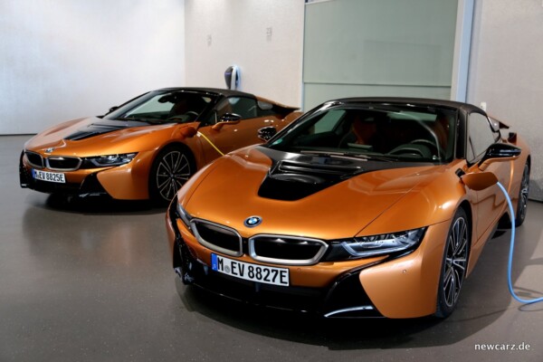 BMW i8 Roadster Front