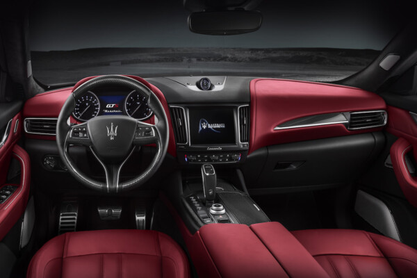 Maserati Levante GTS Interieur