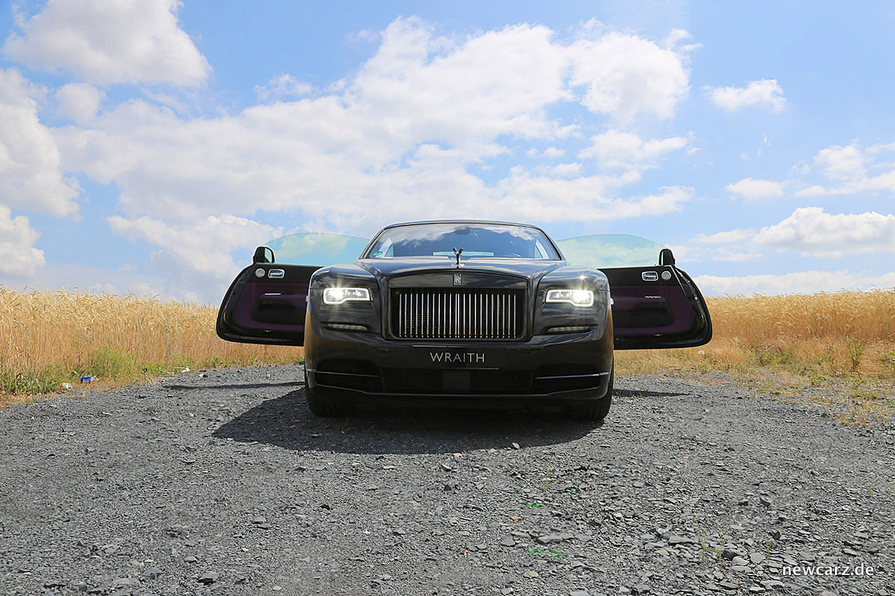 Rolls Royce Wraith Black Badge Darth Vader S Coupe