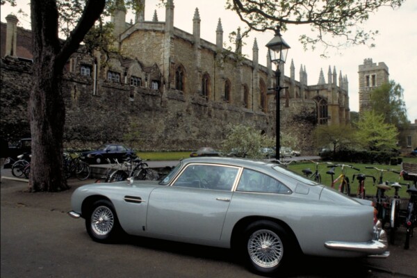 Seitenansicht des Aston Martin DB5