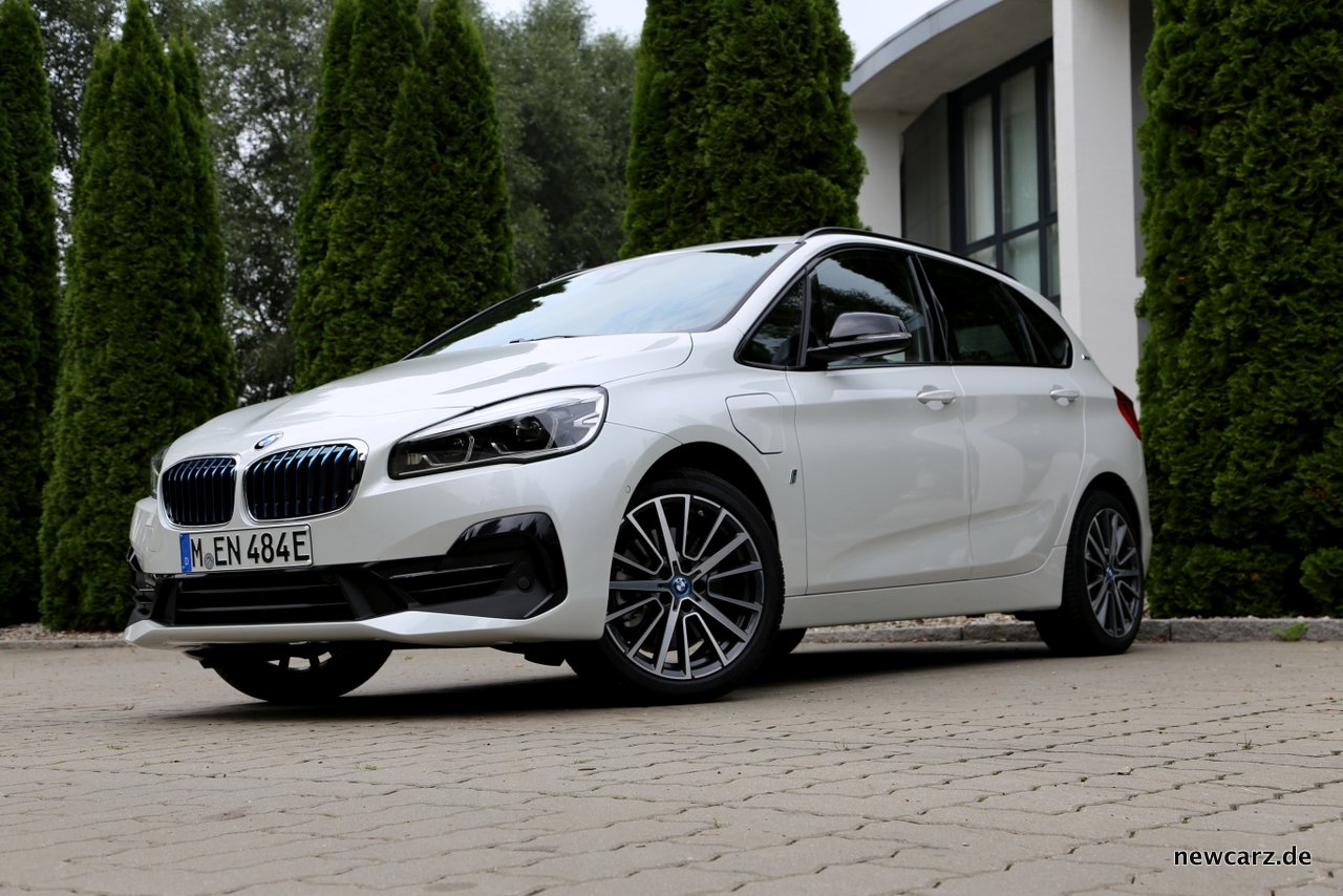 BMW 225xe iPerformance Front