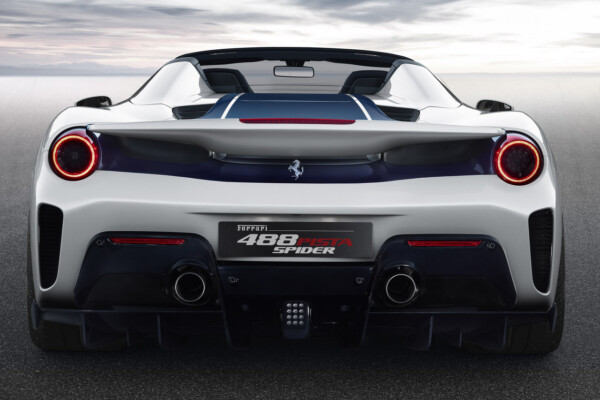 Heckansicht des Ferrari 488 Pista Spider