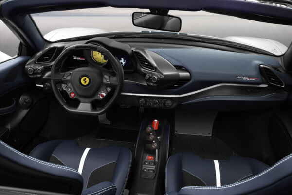 Interieur des Ferrari 488 Pista Spider