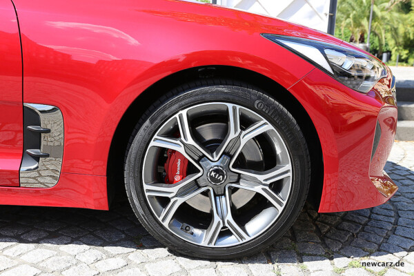 Kia Stinger GT Brembo