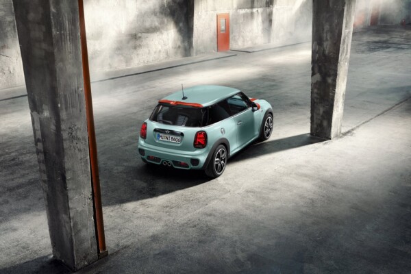 Heckansicht des Mini Cooper S Delaney