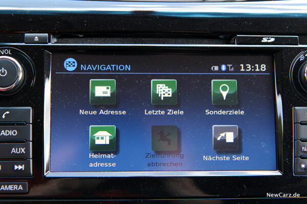 Nissan Navara Bildschirm