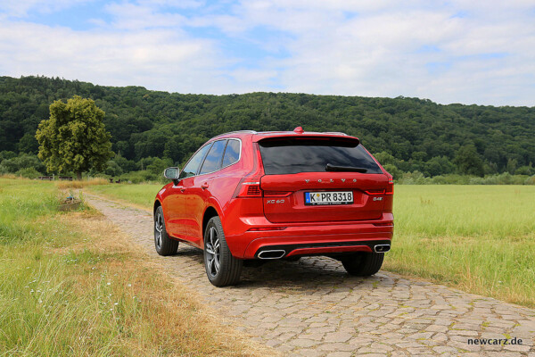 Volvo XC60 schräg hinten links