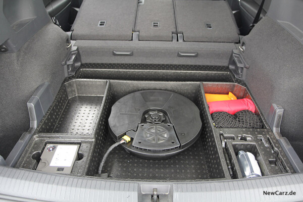 VW Tiguan Allspace Woofer