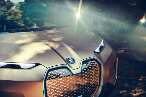 Die Doppelniere des BMW Vision iNext