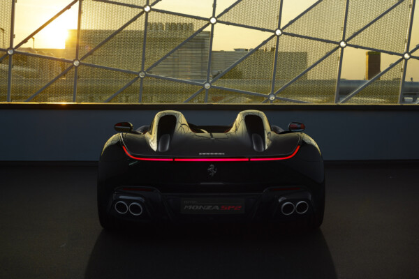 Heckansicht des Ferrari Monza SP2