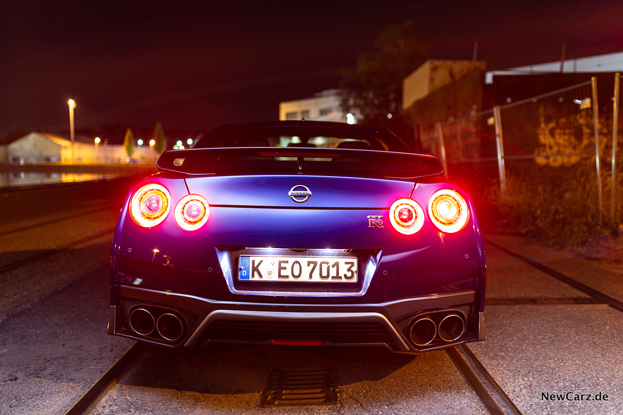 Nissan Gt R Track Edition Brennender Asphalt Newcarz De