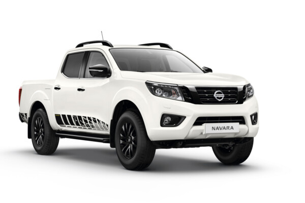 Frontansicht des Nissan Navara N-Guard