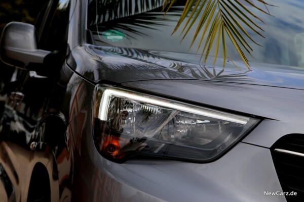 Opel Combo Innovation LED-Tagfahrlicht