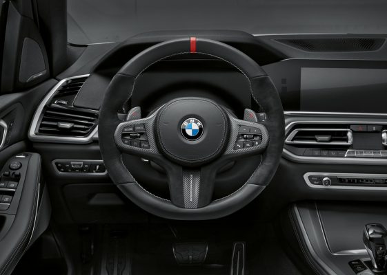 BMW X5 mit M Performance Parts Interieur