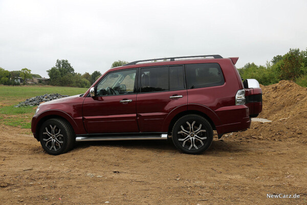 Mitsubishi Pajero Seite Offroad