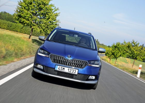 Frontansicht des Skoda Fabia Combi ScoutLine