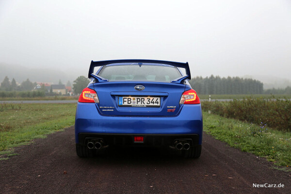 Subaru WRX STi hinten