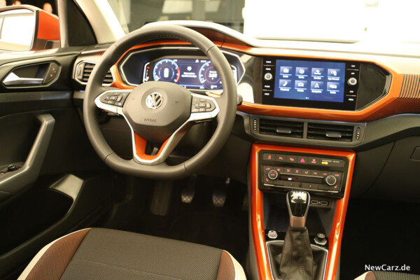 VW T-Cross Cockpit