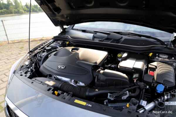 Infiniti QX30 2.0 Motor