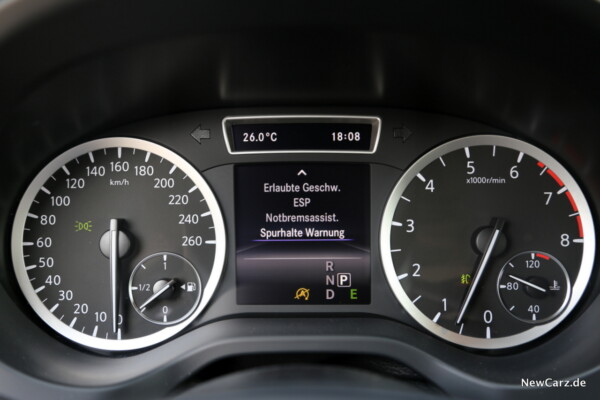 Infiniti QX30 Info Display