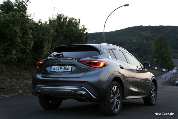 Infiniti QX30 Heck